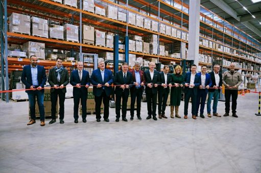Neues Logistikzentrum in Himmelkron eröffnet