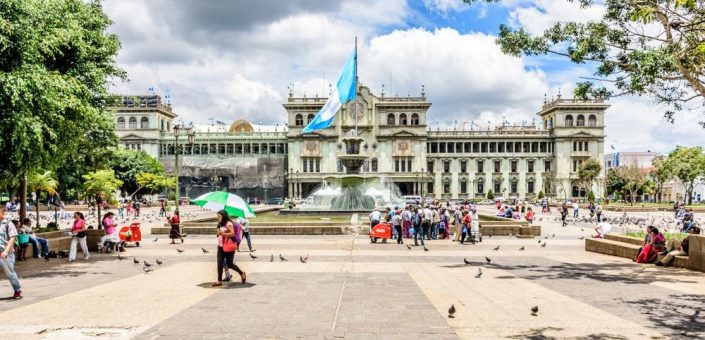 Credendo erwartet schwierigen Übergang nach Außenseitersieg bei Präsidentschaftswahlen in Guatemala