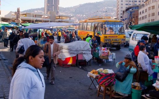 Credendo sieht steigendes Risiko für Währungsabwertung oder Kapitalkontrollen in Bolivien