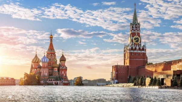 Credendo erwartet ernsthafte Auswirkungen der schweren Sanktionen auf die Wirtschaft in Russland und Belarus