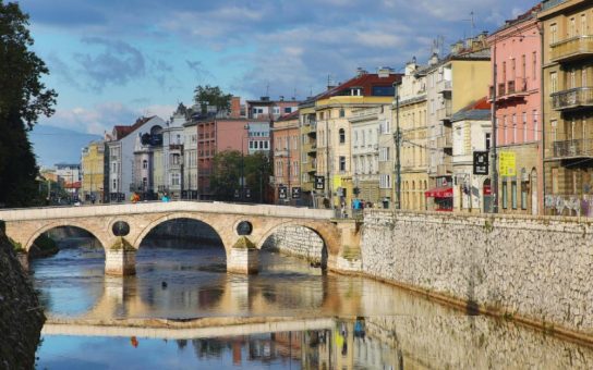 Credendo sieht steigende politische Risiken in Bosnien und Herzegowina