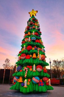 It’s beginning to look a lot like WinterWonder LEGOLAND®