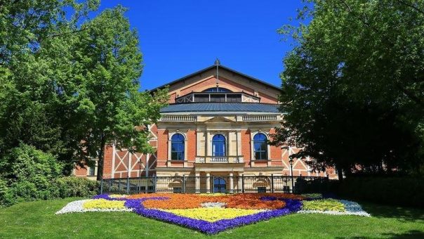 Deutscher Musikrat fordert Leitung der Bayreuther Festspiele zu Engagement statt Stellenkahlschlag beim Festspielchor auf