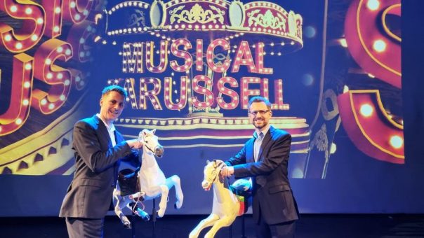 Musical-Karussell neu im Gloria-Theater