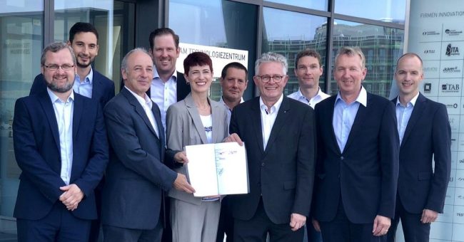 Premium AEROTEC, Faurecia und Solvay starten Initiative zur Entwicklung thermoplastischer Verbundwerkstoffe (IRG CosiMo) in Zusammenarbeit mit dem ITA Augsburg