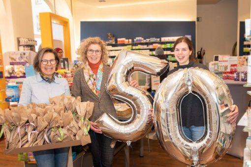 Alle Jahre wieder: Weihnachts-Tombola der Karmeliten-Apotheke zugunsten der Station Tanzbär