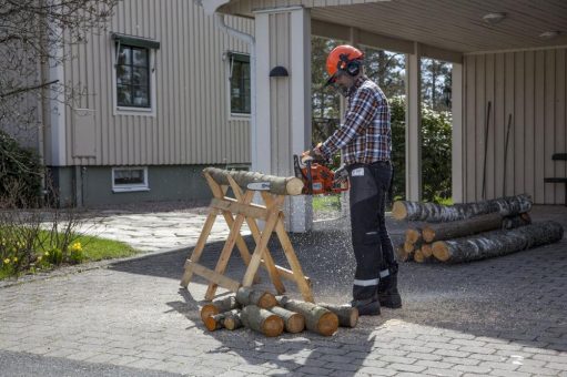 Verbrennt nicht nur Kalorien – Brennholz-Workout mit Husqvarna