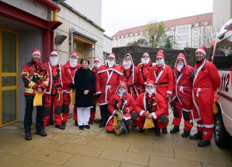 Der Nikolaus kam mit der Drehleiter