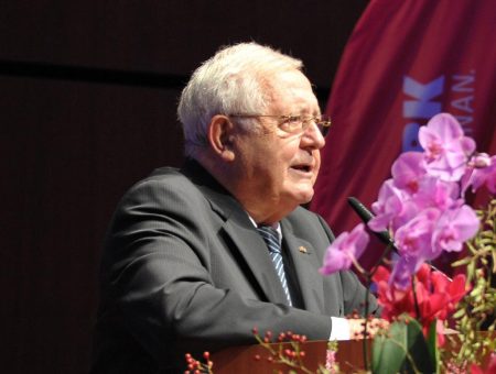 Ehrenpräsident Günther Hecht feierte 90. Geburtstag