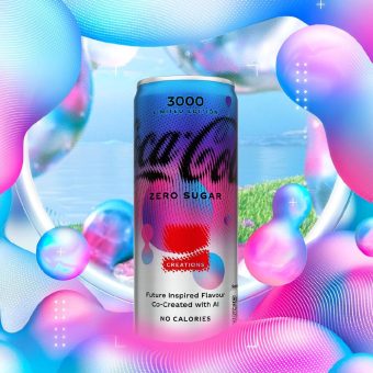 Coca-Cola® präsentiert seine erste futuristische Geschmackssorte, die in  Zusammenarbeit mit künstlicher Intelligenz entwickelt wurde und beflügelt die  Fantasie seiner Fans mit der Limited-Edition Creations Sorte