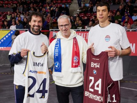 Spektakulärer Jahresauftakt im BMW Park: FC Bayern München Basketball und Real Madrid erhöhen BMW Spendensumme für „Dunks for Tomorrow“ auf 67.000 Euro.