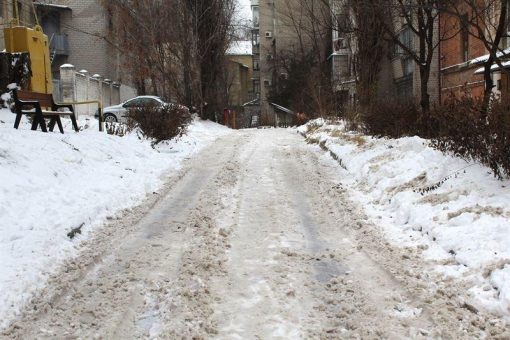 Ukraine: Schneestürme und Stromausfälle beeinträchtigen Winterhilfe / Schutzräume für Kinder finden großen Anklang