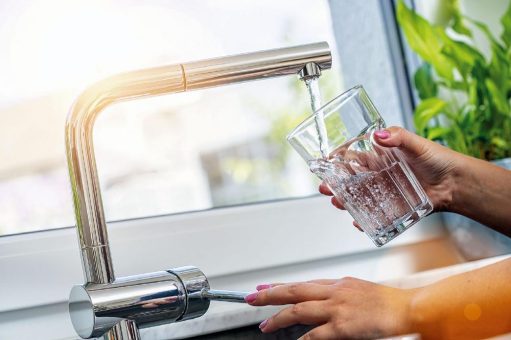Spülung des städtischen Wasserrohrnetzes