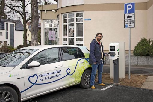 Stadtwerke Schweinfurt eröffnen Ladeinfrastruktur in Oberndorf