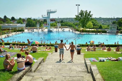 Stadtwerke Schweinfurt bieten Saisonkarten an und ermöglichen die Nutzung der Bürgerkarte sowie der regy.me-App für den Besuch im SILVANA