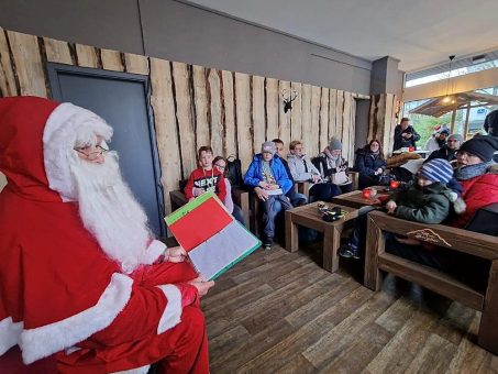 Weihnachtsbaumsuche und abwechslungsreiches Weihnachtsprogramm für die ganze Familie