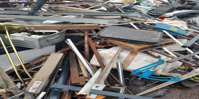 Der Schrotthandel in Düren holt Elektroschrott und Mischschrott ab und kauft größere Mengen sogar an