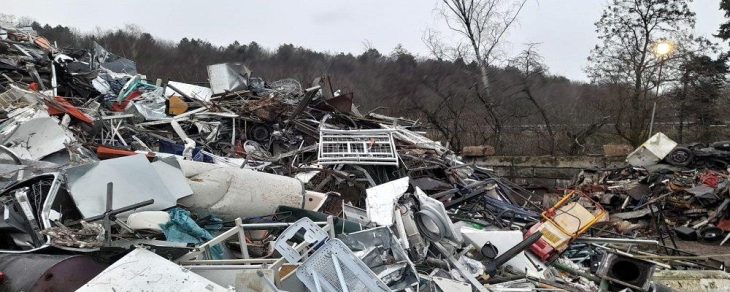 Die Schrottabholung in Oberhausen holt Haushalts- und Industrieschrott sowie Mischschrott kostenlos von seinen Kunden ab