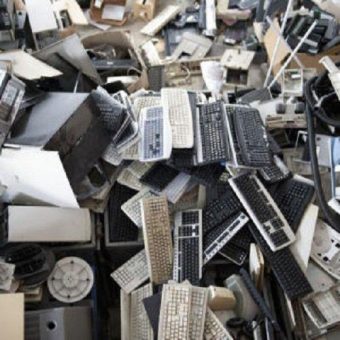 Die Schrottabholung Bochum holt Computer- und Elektroschrott, Haushalts