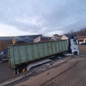 Schrotthandel und Metallhandel in Krefeld und Umland. Wir entsorgen Ihren Schrott – in allen Größenordnungen
