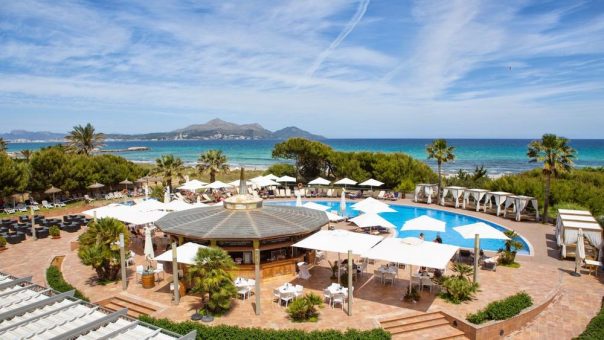 Hyatt gibt erste Vertragsabschlüsse für 2024 bekannt: AluaSoul Costa Adeje und Palace de Muro, ein Destination by Hyatt Hotel, werden noch in diesem Jahr in Spanien eröffnet