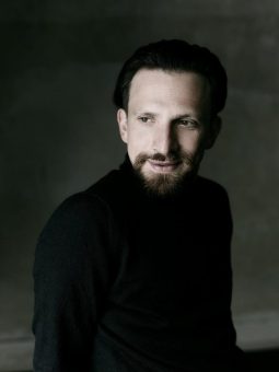 Essener Philharmoniker setzen ihr Programm zum 125-jährigen Jubiläum mit Werken von Richard Strauss und Edward Elgar fort