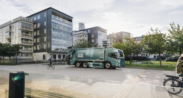 Volvo FM Low Entry als erster Volvo Truck nur noch mit elektrischem Antrieb erhältlich – optimiert für sauberen und sicheren Stadtverkehr