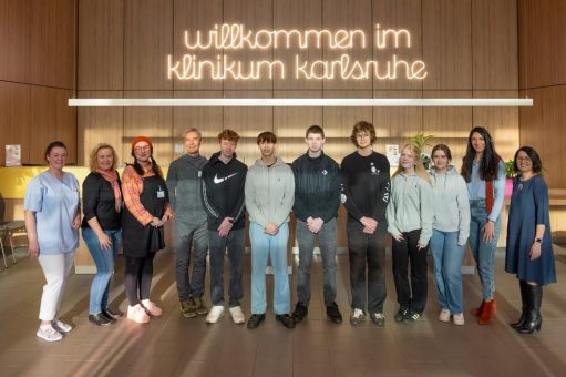 Jugendliche engagieren sich ehrenamtlich im Klinikum Karlsruhe