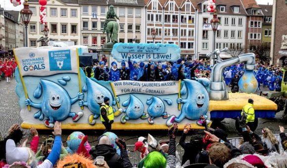 ‚Helau again‘ – Grundfos wieder beim Düsseldorfer Rosenmontagszug dabei
