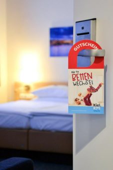 Kieler Bettenwechsel für eine Verwöhn-Auszeit in der eigenen Stadt