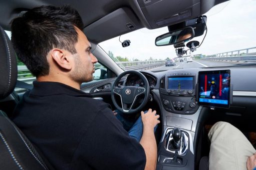 ZF bietet das branchenweit kosteneffizienteste Level 2+ System für teilautomatisiertes Fahren