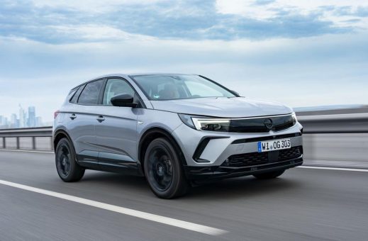 Fahrspaß rauf, Emissionen runter: Neuer Opel Grandland Hybrid ab 36.120 Euro bestellbar