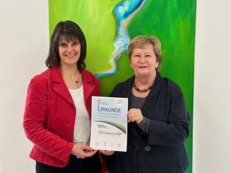1.111 Euro für die Stimme von Eltern, wenn sie nicht mehr da sind