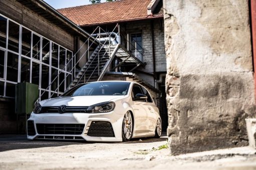 Airride-Showcar: VW Golf 6 GTI mit Barracuda Dragoon-Felgen und Co.