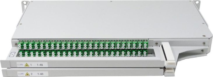 SLITE Ultra HD – neues LWL-Patchpanel mit 96 Ports auf einer Höheneinheit von Connect Com