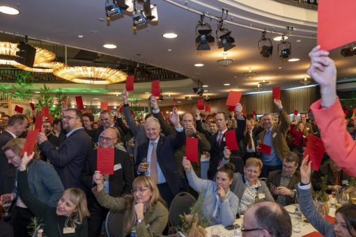 Grüne Woche: Waldeigentümer zeigen Bundeswaldgesetz die „rote Karte“