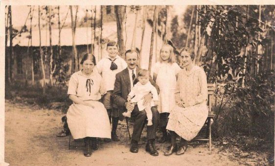 Verborgene Schätze im Friedensauer Archiv