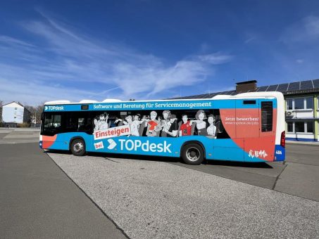 TOPdesk wirbt mit neuer Buswerbung in Kaiserslautern