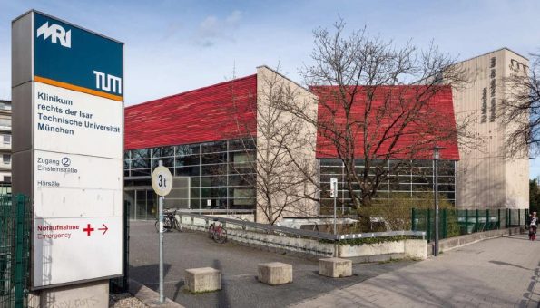 a/c/t: AV-over-IP für die Medizin von morgen an der Technischen Universität München (TUM)
