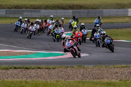Die Internationale Deutsche Motorradmeisterschaft überzeugt durch ein sportliches Lineup