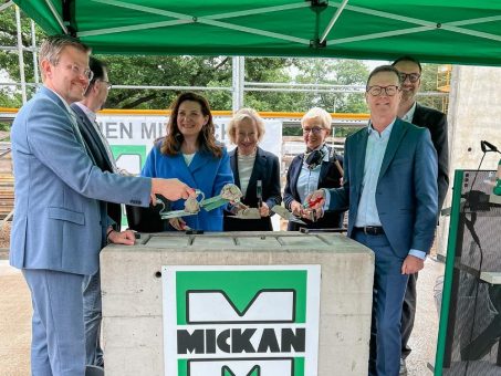 Grundstein für neue Berufsoberschule gelegt