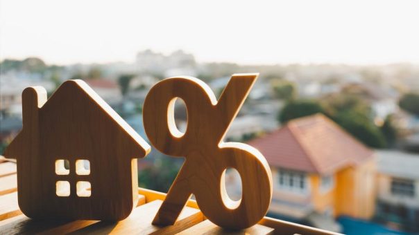 Finanzen in der Partnerschaft: Welche Versicherungen sind wichtig?
