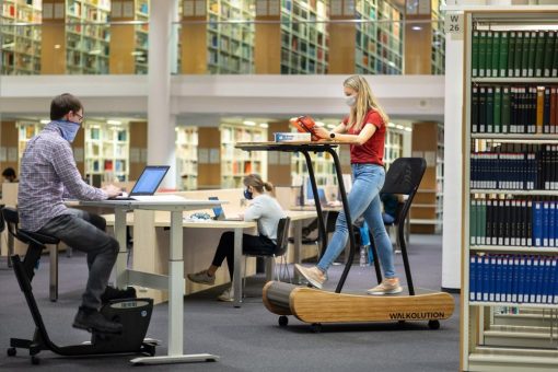 Jetzt testen: dynamische Arbeitsplätze in der Universitätsbibliothek