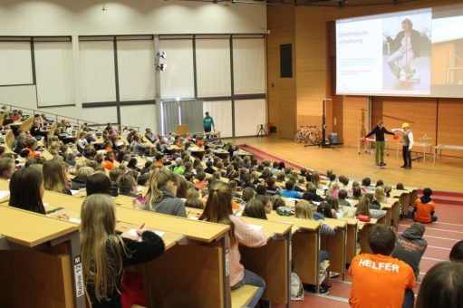 Kinder- und Jugenduni Ilmenau: Jetzt anmelden!