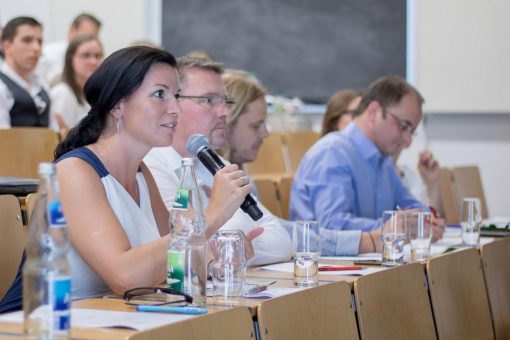 Ein Finale wie im realen Agentur-Pitch: Ilmenauer Studenten messen sich mit kreativen Konzepten