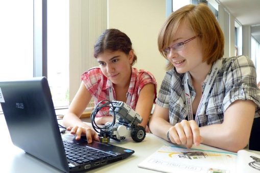 Sommeruniversität der TU Ilmenau für Schülerinnen