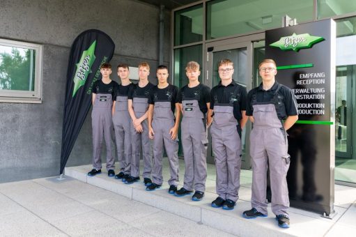 Ausbildungsbeginn bei BITZER in Schkeuditz: mit acht neuen Auszubildenden in die Zukunft
