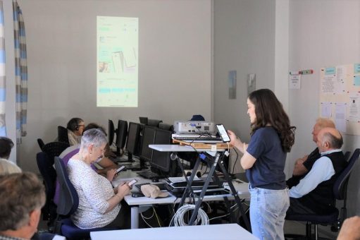 Informatik-Studierende treffen Silver-Surfer