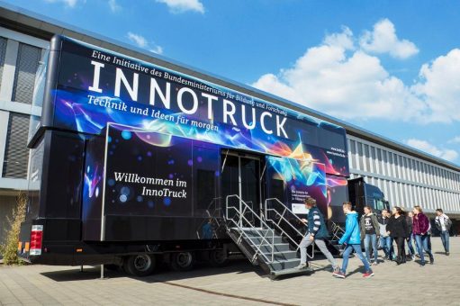 InnoTruck in Glauchau und Zwickau: Mobile Ausstellung zeigt Spitzenforschung zum Anfassen