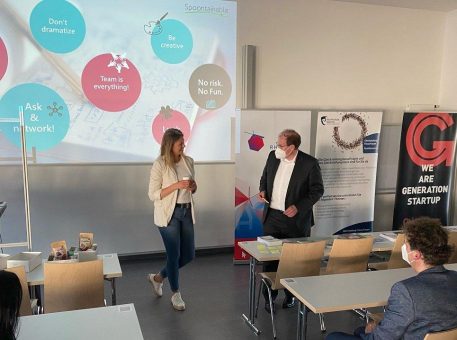 Essbare Löffel für eine nachhaltige Zukunft – Gründerin Julia Piechotta von Spoontainable beim 1. GründerDienstag
